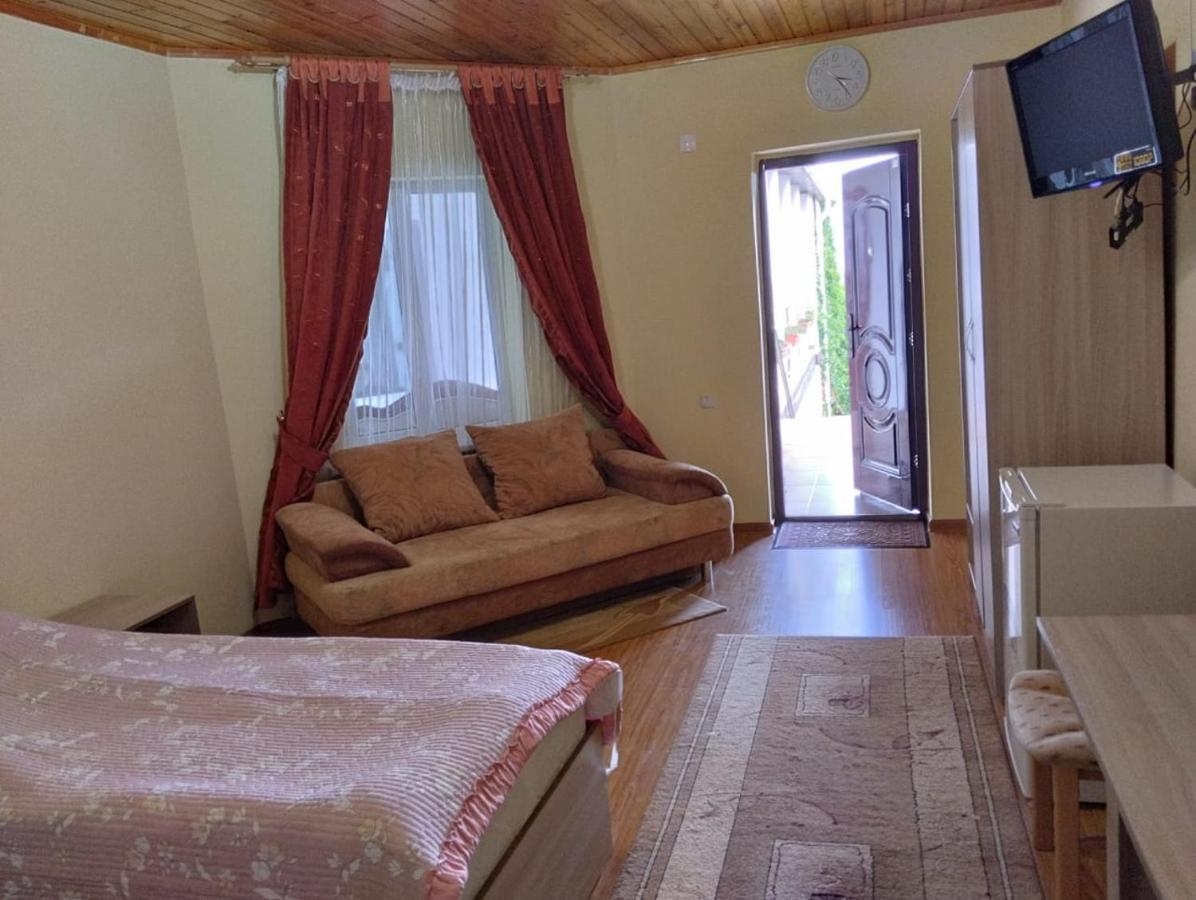 Hotel В Гостях На Иссык-Куле Cholpon-Ata Exterior foto